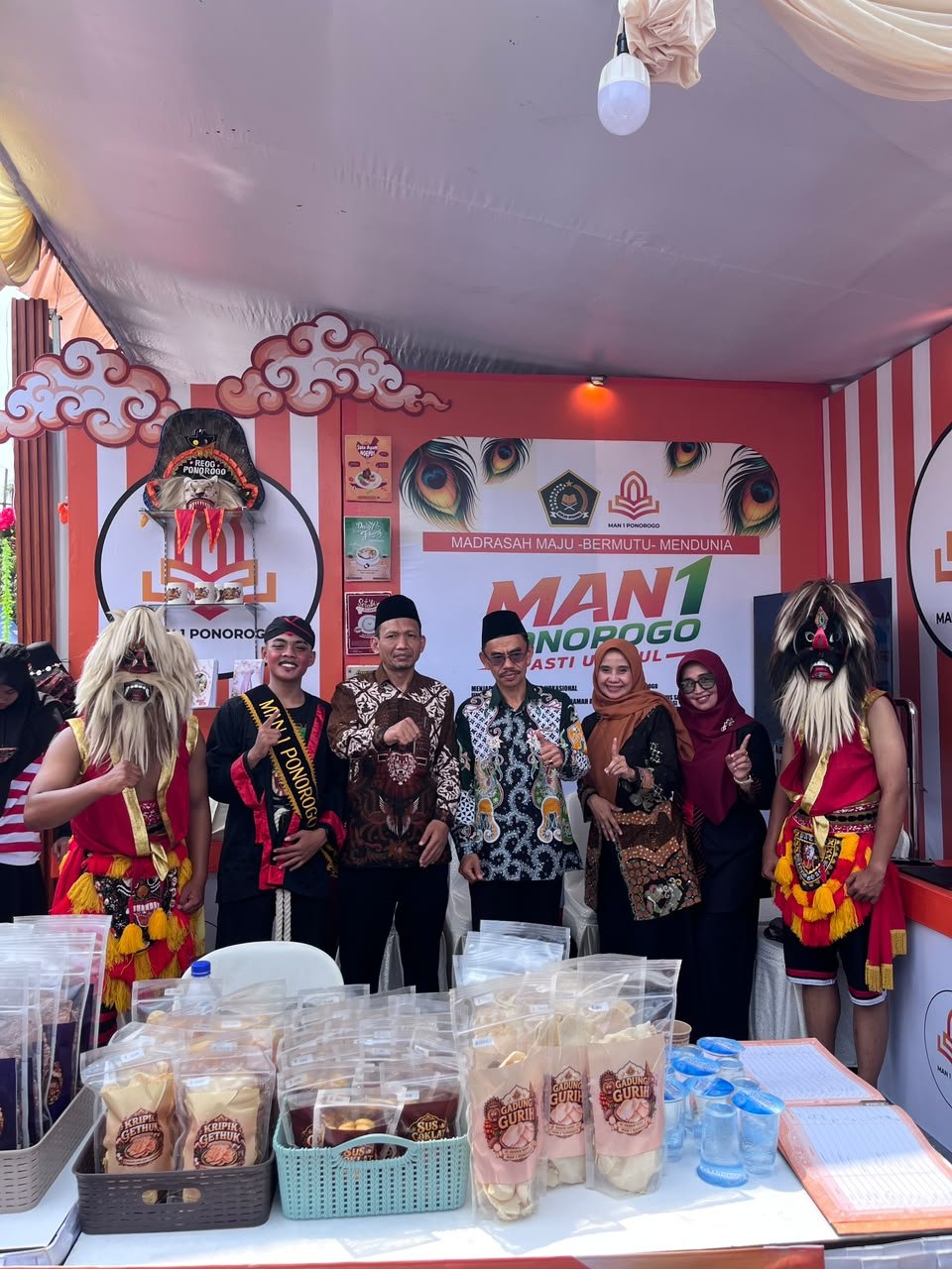 Borong 4 Penghargaan dan Pukau Pengunjung lewat Tari Bujang Ganong, MAN 1 Ponorogo Bersinar di Extranas 2026